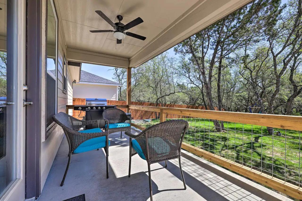 Convenient Cute Cottage Hot Tub Fire Pit Sleeps 6 Canyon Lake Exterior foto